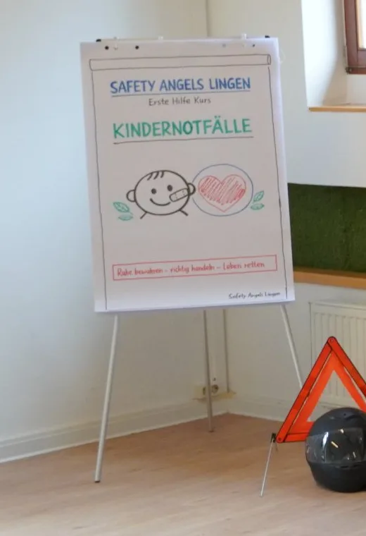 Flipchart zum Kurs Kindernotfälle im Schulungsraum von Safety Angels in Lingen